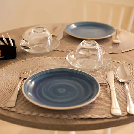 Couette-café Avion 4*