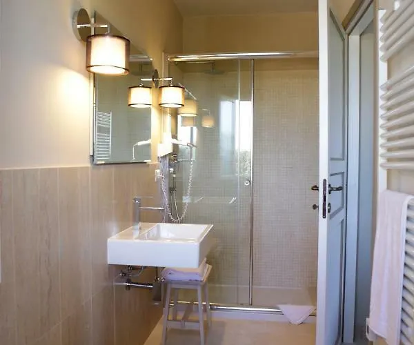 Avion Oda ve Kahvaltı Elmas